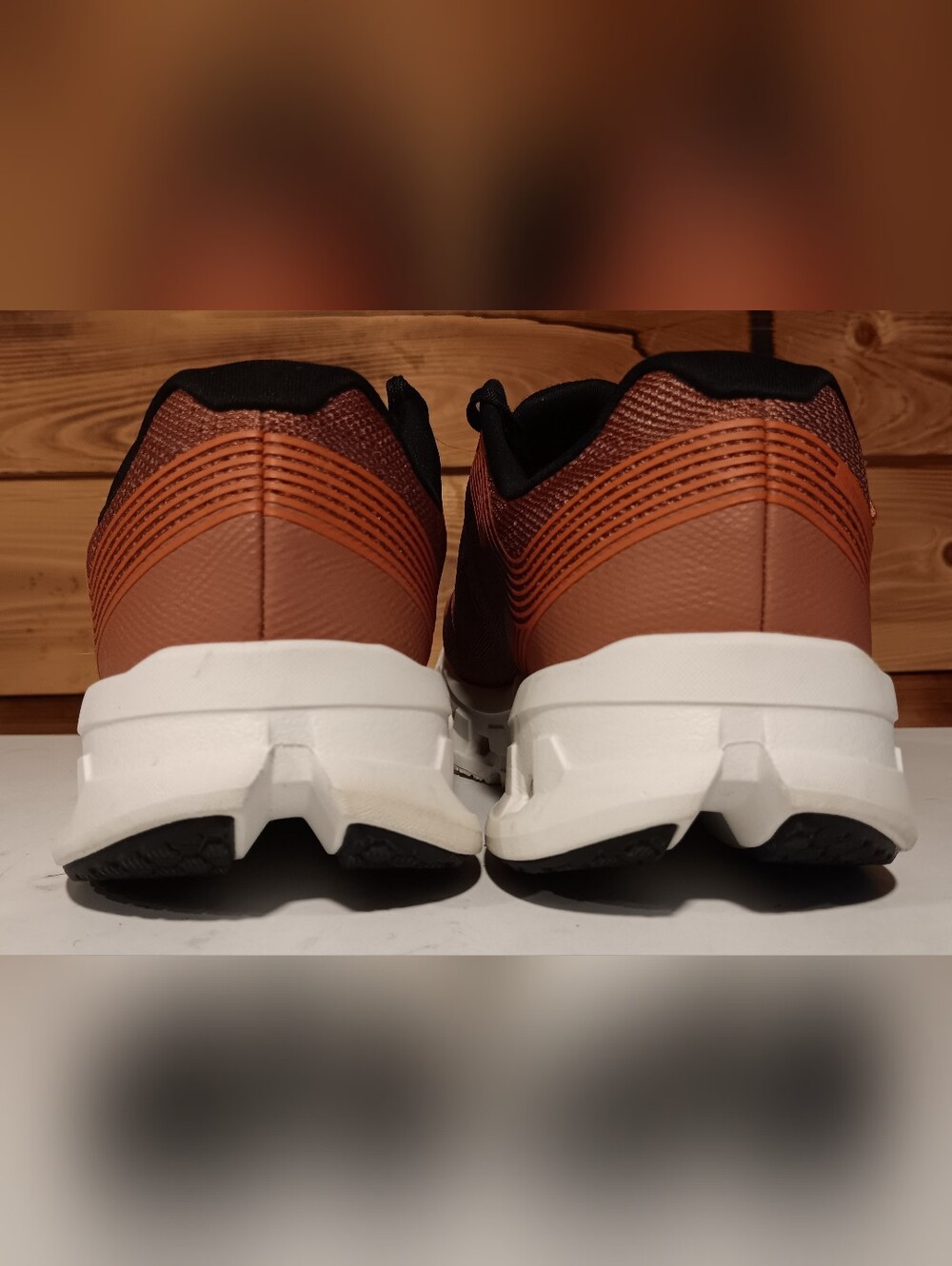 On Cloud Athletic Shoes Women's 8 - Picture 5 of 8